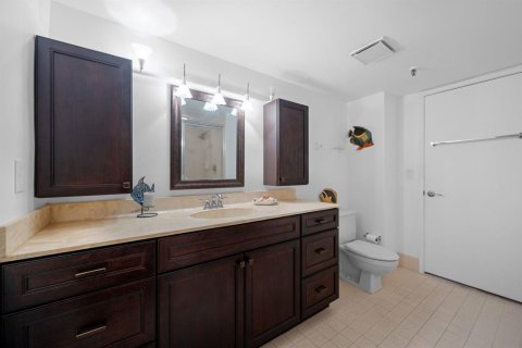 Copropriété à vendre à Pompano Beach, Floride: 2 chambres, 129.97 m2 № 2084944 - photo 18