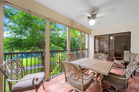 Copropriété à vendre à Pompano Beach, Floride: 2 chambres, 129.97 m2 № 2084944 - photo 4