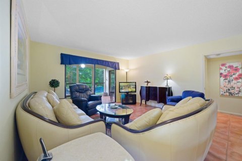 Copropriété à vendre à Pompano Beach, Floride: 2 chambres, 129.97 m2 № 2084944 - photo 9