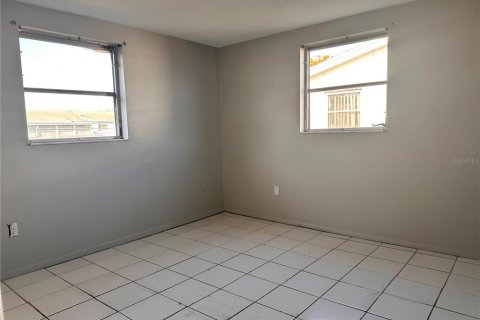 Villa ou maison à louer à Holiday, Floride: 2 chambres, 91.04 m2 № 2103642 - photo 8