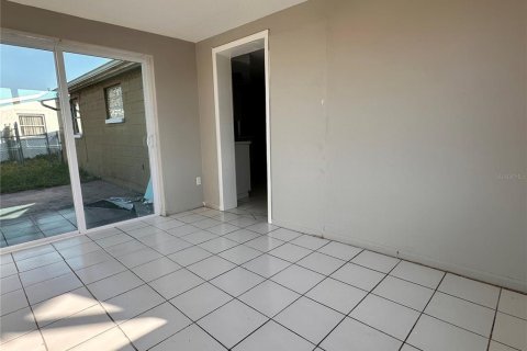 Villa ou maison à louer à Holiday, Floride: 2 chambres, 91.04 m2 № 2103642 - photo 16