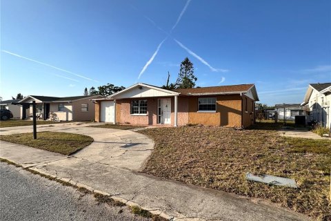 Villa ou maison à louer à Holiday, Floride: 2 chambres, 91.04 m2 № 2103642 - photo 20