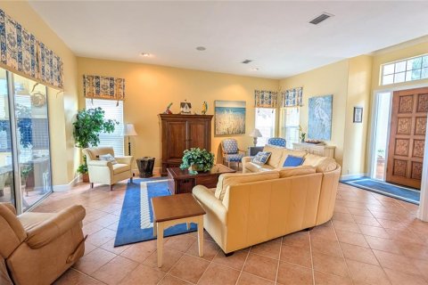 Casa en alquiler en Saint Petersburg, Florida, 3 dormitorios, 272.02 m2 № 2225249 - foto 4