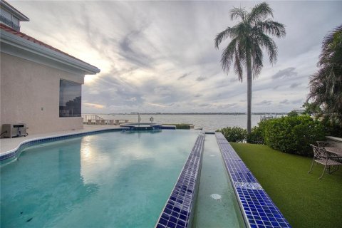 Casa en alquiler en Saint Petersburg, Florida, 3 dormitorios, 272.02 m2 № 2225249 - foto 24