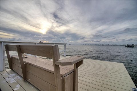 Casa en alquiler en Saint Petersburg, Florida, 3 dormitorios, 272.02 m2 № 2225249 - foto 27