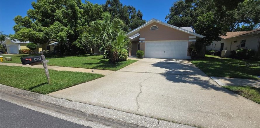 Villa ou maison à Palm Harbor, Floride 3 chambres, 178.74 m2 № 1869359