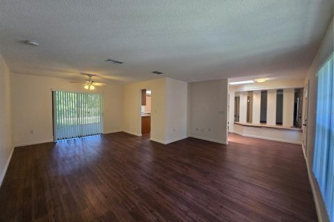 Villa ou maison à louer à Palm Harbor, Floride: 3 chambres, 178.74 m2 № 1869359 - photo 18
