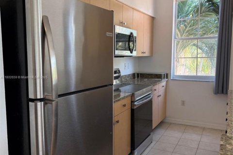 Condo in West Palm Beach, Florida, 2 bedrooms  № 1701028 - photo 22