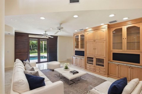 Villa ou maison à vendre à Boynton Beach, Floride: 3 chambres, 424.28 m2 № 2077715 - photo 24