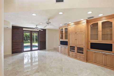 Villa ou maison à vendre à Boynton Beach, Floride: 3 chambres, 424.28 m2 № 2077715 - photo 25