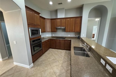 Villa ou maison à louer à Davenport, Floride: 5 chambres, 319.4 m2 № 2091487 - photo 14