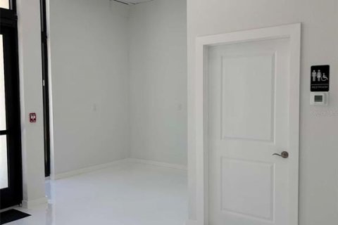 Купить коммерческую недвижимость в Сарасота, Флорида 32.79м2, № 1545937 - фото 25