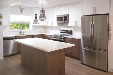 Купить кондоминиум в Норт-Майами, Флорида 2 спальни, 143.81м2, № 2022102 - фото 5