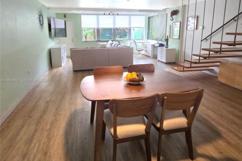 Купить кондоминиум в Норт-Майами, Флорида 2 спальни, 143.81м2, № 2022102 - фото 2