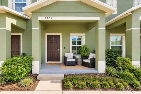 Townhouse in Brandon, Florida 2 bedrooms, 105.91 sq.m. № 2408527