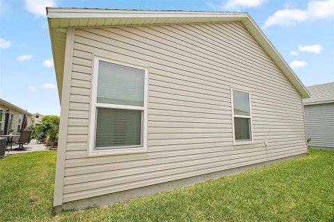 House in The Villages, Florida 2 bedrooms, 106.65 sq.m. № 1771190 - photo 23