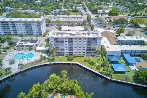 Condominio en venta en Oakland Park, Florida, 2 dormitorios, 102.19 m2 № 2189770 - foto 2