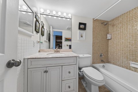 Condominio en venta en Oakland Park, Florida, 2 dormitorios, 102.19 m2 № 2189770 - foto 23