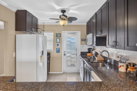 Condominio en venta en Oakland Park, Florida, 2 dormitorios, 102.19 m2 № 2189770 - foto 10
