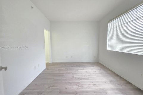 Condominio en alquiler en Riviera Beach, Florida, 2 dormitorios, 77.76 m2 № 1943992 - foto 22