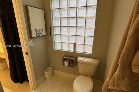 Casa en venta en Pembroke Pines, Florida, 4 dormitorios, 275.46 m2 № 1974885 - foto 25