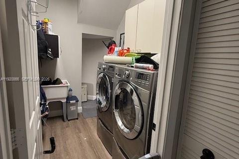 Casa en venta en Pembroke Pines, Florida, 4 dormitorios, 275.46 m2 № 1974885 - foto 14