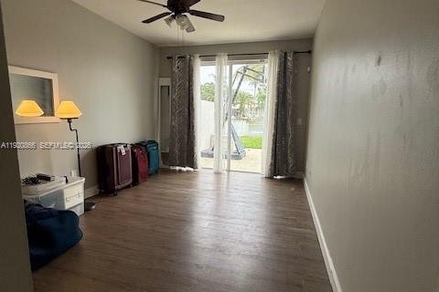 Casa en venta en Pembroke Pines, Florida, 4 dormitorios, 275.46 m2 № 1974885 - foto 13