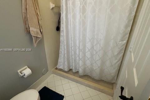 Casa en venta en Pembroke Pines, Florida, 4 dormitorios, 275.46 m2 № 1974885 - foto 26