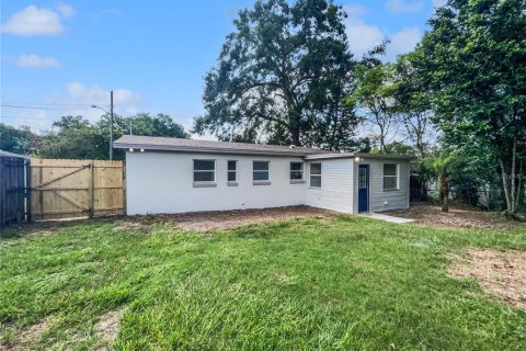 House in Apopka, Florida 3 bedrooms, 93.83 sq.m. № 1915270 - photo 17