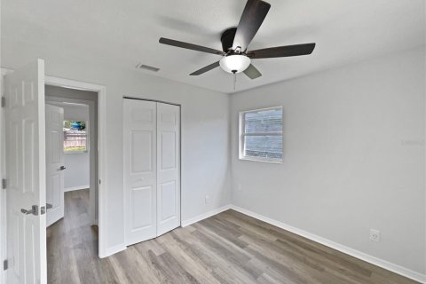 House in Apopka, Florida 3 bedrooms, 93.83 sq.m. № 1915270 - photo 11