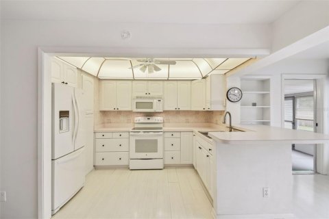 Villa ou maison à vendre à Seminole, Floride: 2 chambres, 111.48 m2 № 1800325 - photo 8