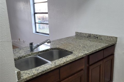 Снять в аренду квартиру в Мелборн, Флорида 1 спальня, 74.32м2, № 2150419 - фото 5