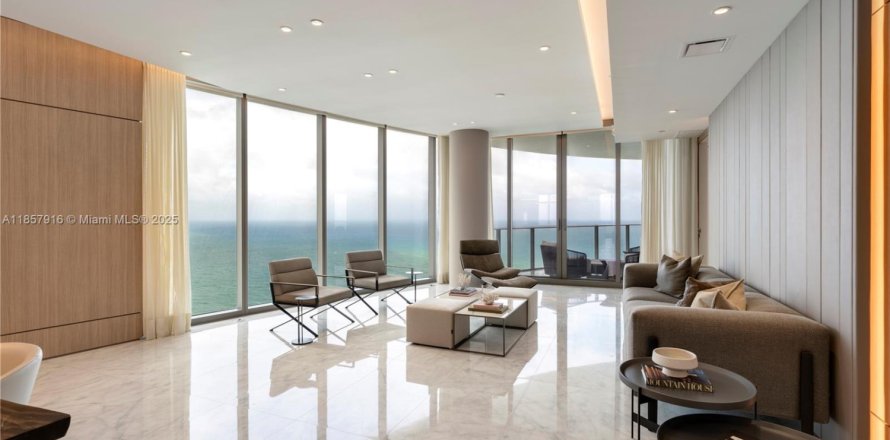 Condo à Sunny Isles Beach, Floride, 3 chambres № 1882243