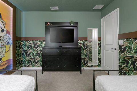 House in Davenport, Florida 7 bedrooms, 311.59 sq.m. № 1531957 - photo 6