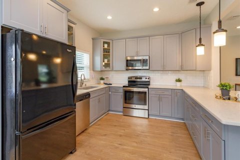 Casa en venta en Winter Park, Florida, 4 dormitorios, 189.15 m2 № 1898530 - foto 7