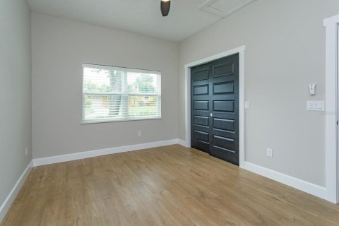Casa en venta en Winter Park, Florida, 4 dormitorios, 189.15 m2 № 1898530 - foto 14