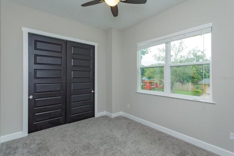 Casa en venta en Winter Park, Florida, 4 dormitorios, 189.15 m2 № 1898530 - foto 17