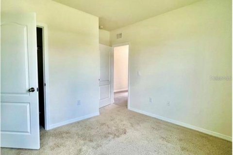 House in Haines City, Florida 4 bedrooms, 173.45 sq.m. № 1721723 - photo 8
