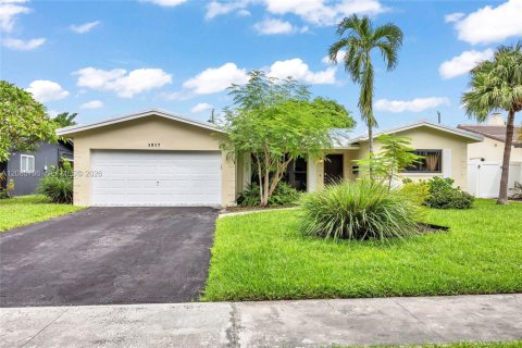 Casa en Hollywood, Florida 3 dormitorios, 140.56 m2 № 2380042