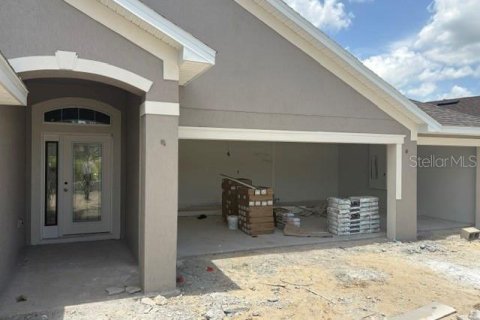 House in Dunnellon, Florida 3 bedrooms, 159.79 sq.m. № 2203849 - photo 3