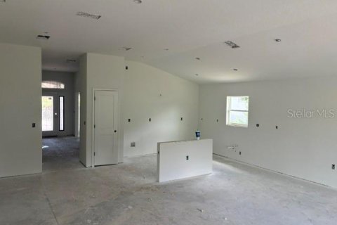House in Dunnellon, Florida 3 bedrooms, 159.79 sq.m. № 2203849 - photo 4
