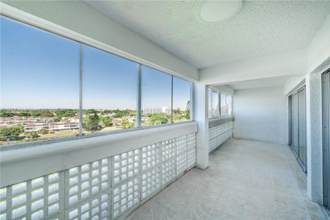Copropriété à vendre à Lauderhill, Floride: 2 chambres, 114.27 m2 № 2021140 - photo 20
