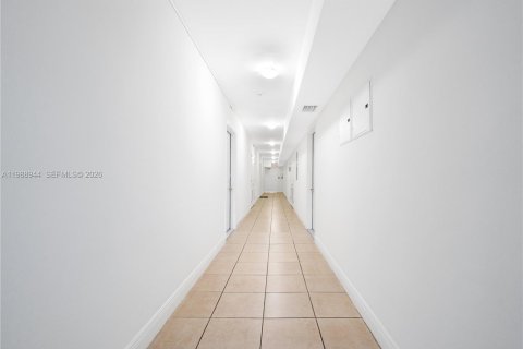 Apartamento en alquiler en Miami Beach, Florida, 38.18 m2 № 2050950 - foto 8