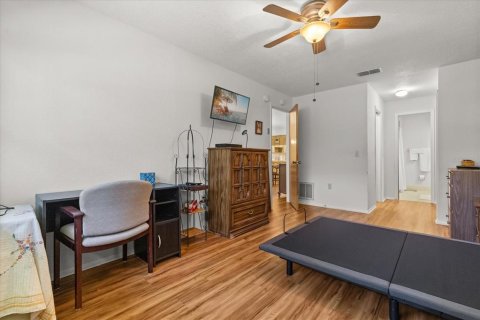 Condo in Port Richey, Florida, 2 bedrooms  № 1869655 - photo 13