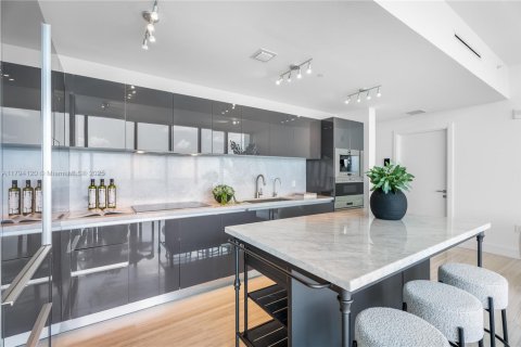 Condominio en venta en Miami, Florida, 2 dormitorios, 105.63 m2 № 1870060 - foto 5