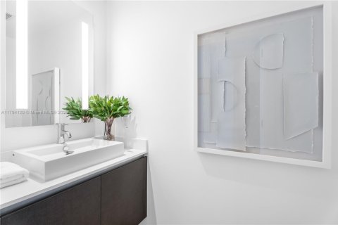 Condominio en venta en Miami, Florida, 2 dormitorios, 105.63 m2 № 1870060 - foto 20
