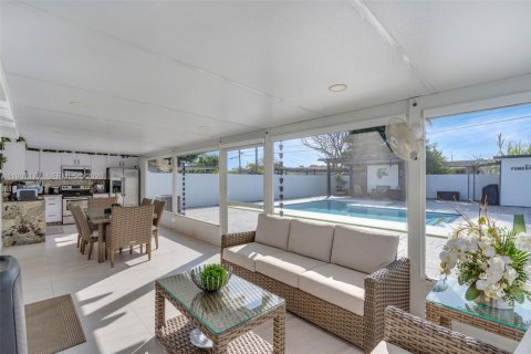 Casa en venta en Miami, Florida, 3 dormitorios, 135.92 m2 № 1995023 - foto 27