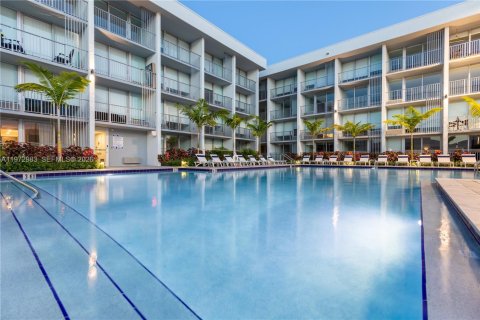 Villa ou maison à louer à Hialeah, Floride № 2033110 - photo 22