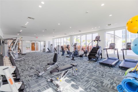 Villa ou maison à louer à Hialeah, Floride № 2033110 - photo 29