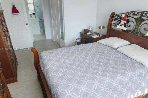Copropriété à vendre à Miami, Floride: 2 chambres, 83.24 m2 № 1987105 - photo 6